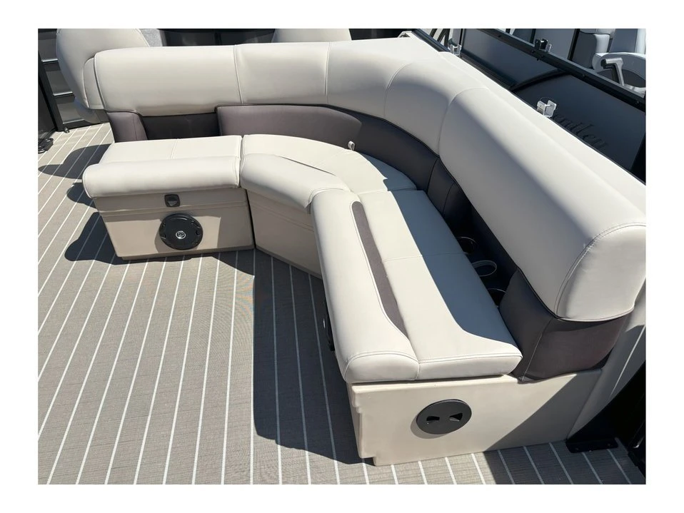 2025 Bentley - Image 13 of 20