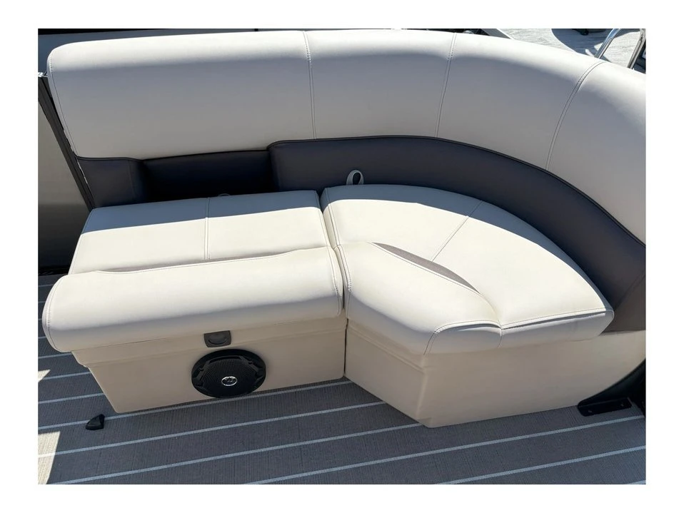 2025 Bentley - Image 6 of 20