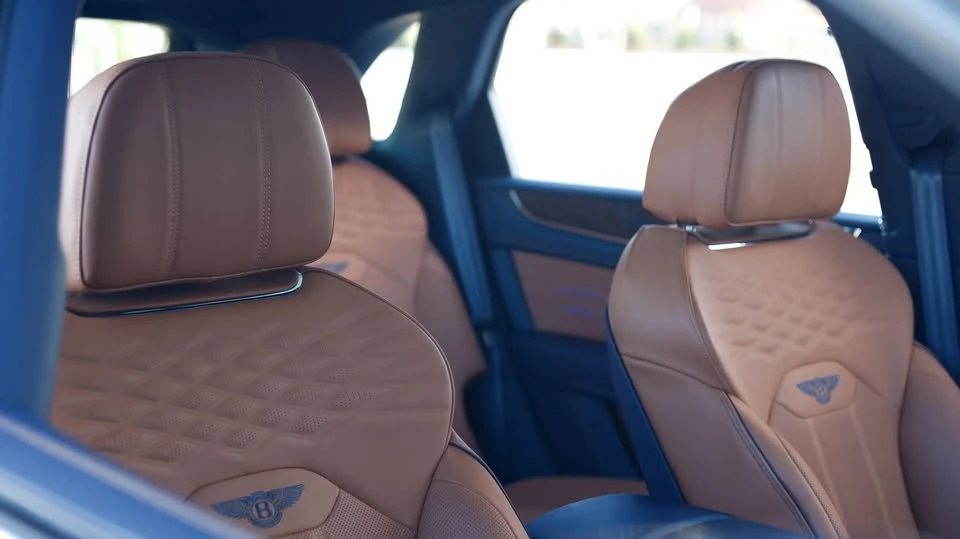 2025 Bentley Azure - Image 9 of 16