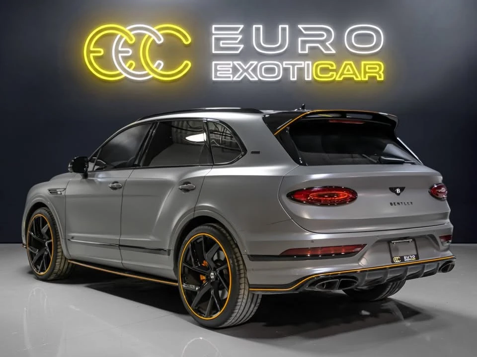 2025 Bentley Bentayga - Image 4 of 19