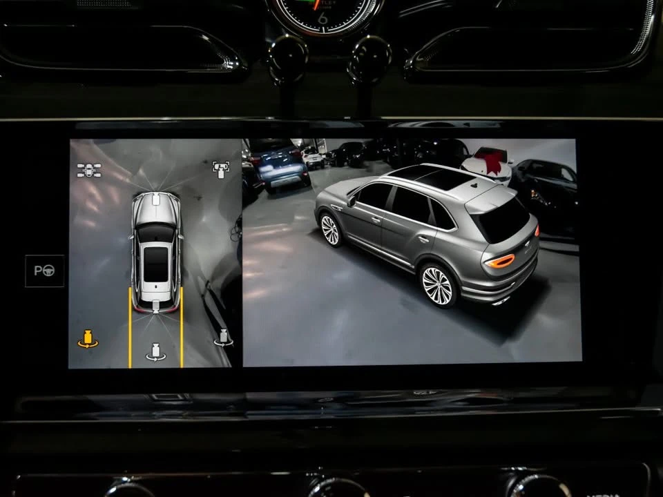 2025 Bentley Bentayga - Image 19 of 19