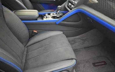 2025 Bentley Bentayga - Image 5 of 6