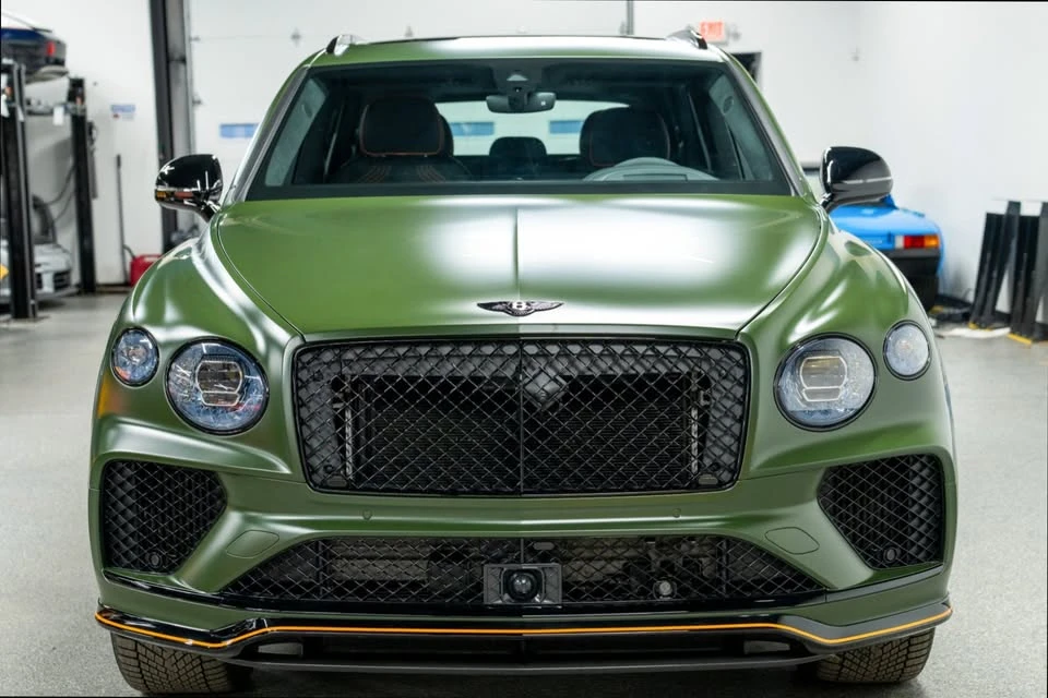 2025 Bentley Bentayga - Image 3 of 12