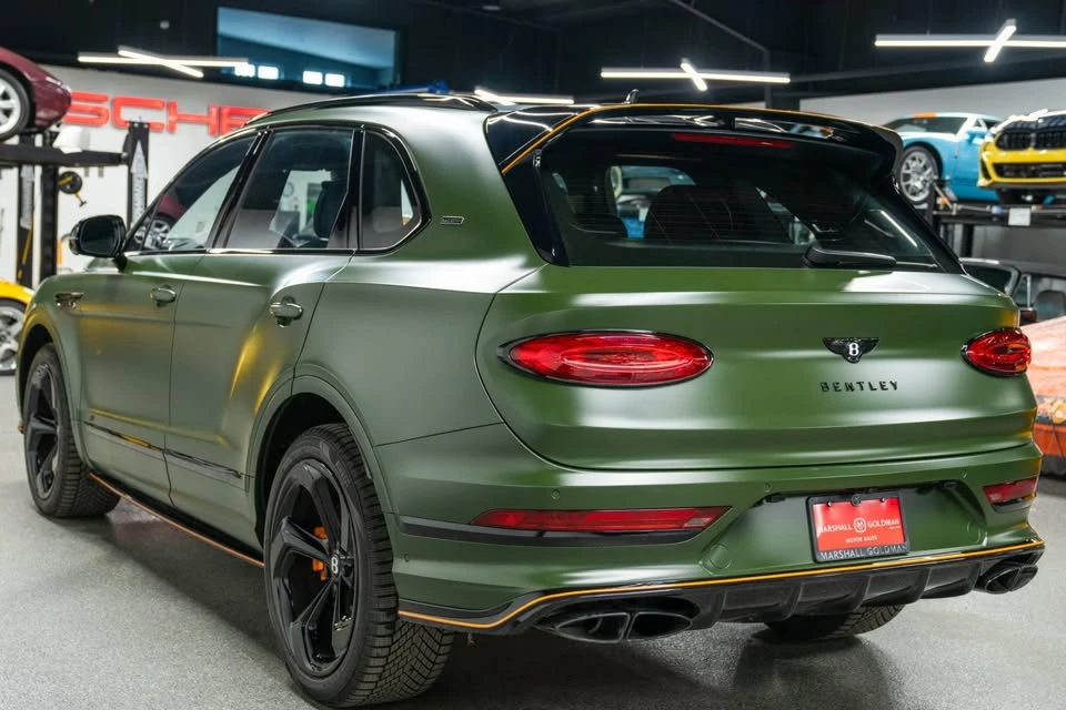 2025 Bentley Bentayga - Image 6 of 20