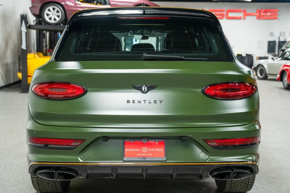 2025 Bentley Bentayga - Image 7 of 20