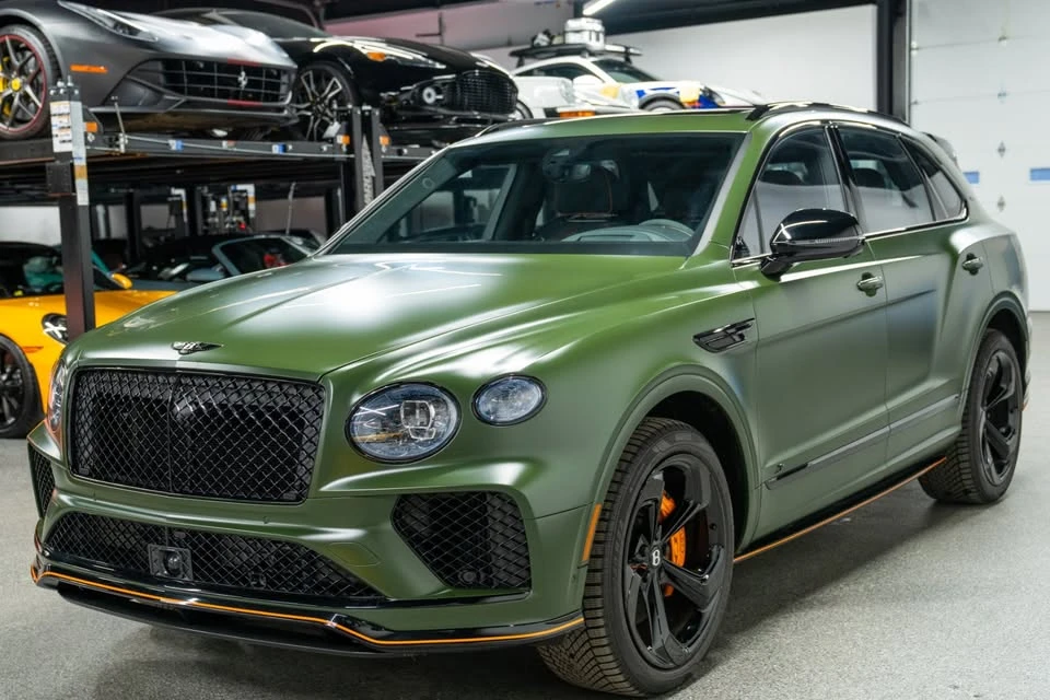 2025 Bentley Bentayga - Image 5 of 20