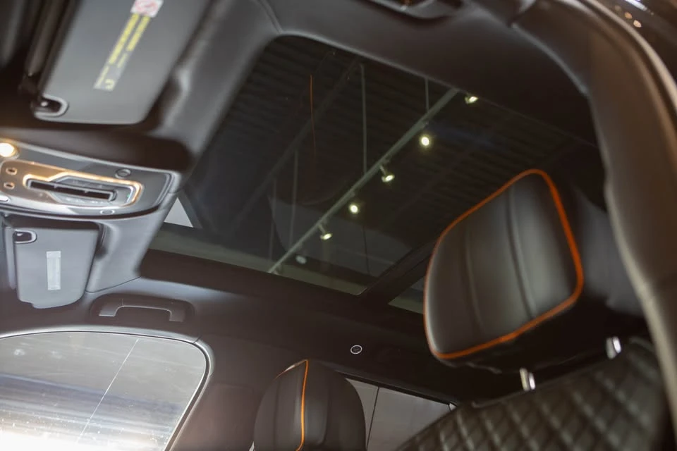 2025 Bentley Bentayga - Image 19 of 20