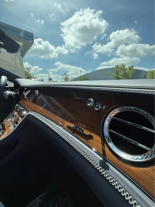 2025 Bentley Continental GTC - Image 8 of 15