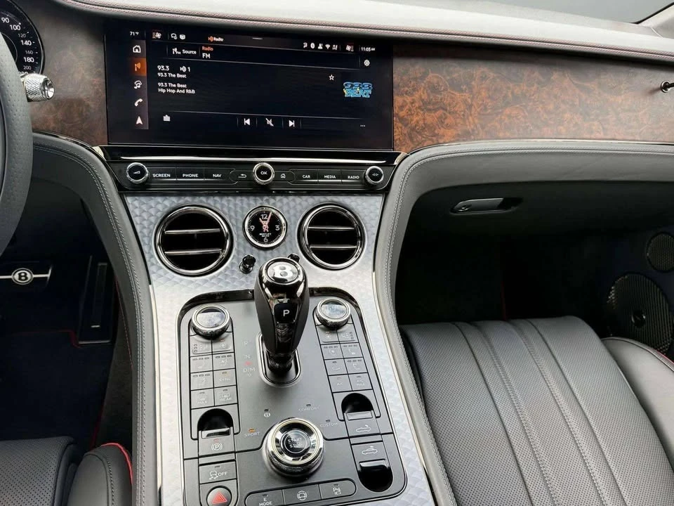 2025 Bentley Continental GT Mulliner 3rd Gen - Image 10 of 12
