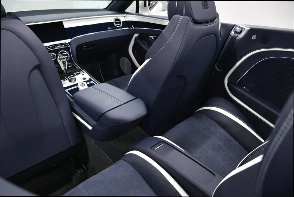 2025 Bentley Continental GT Speed 3rd Gen - Image 16 of 19