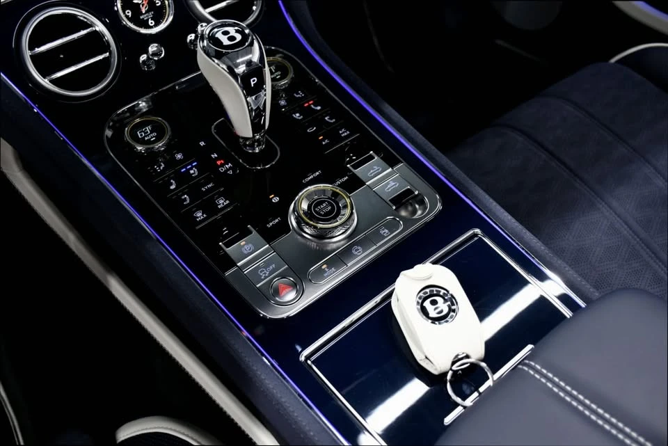 2025 Bentley Continental GT Speed 3rd Gen - Image 18 of 19