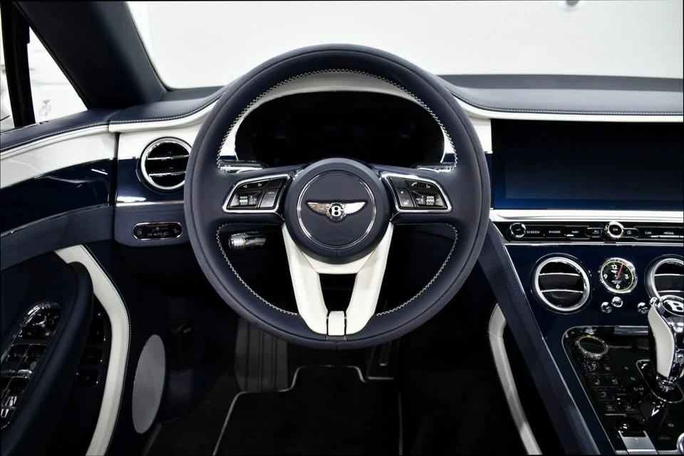2025 Bentley Continental GT Speed 3rd Gen - Image 14 of 19