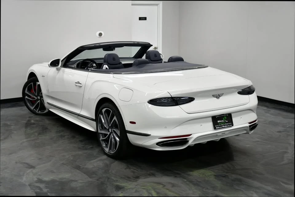 2025 Bentley Continental GT Speed 3rd Gen - Image 8 of 20