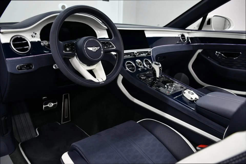 2025 Bentley Continental GT Speed 3rd Gen - Image 12 of 19