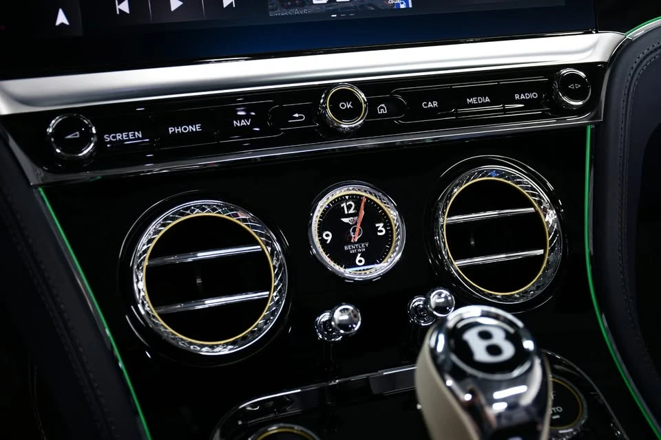 2025 Bentley Continental GT Speed 3rd Gen - Image 17 of 19