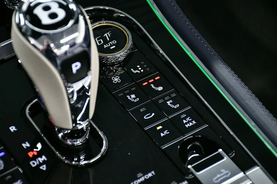 2025 Bentley Continental GTC - Image 18 of 19