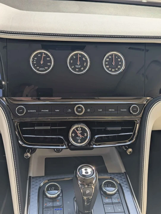 2025 Bentley Continental - Image 9 of 17