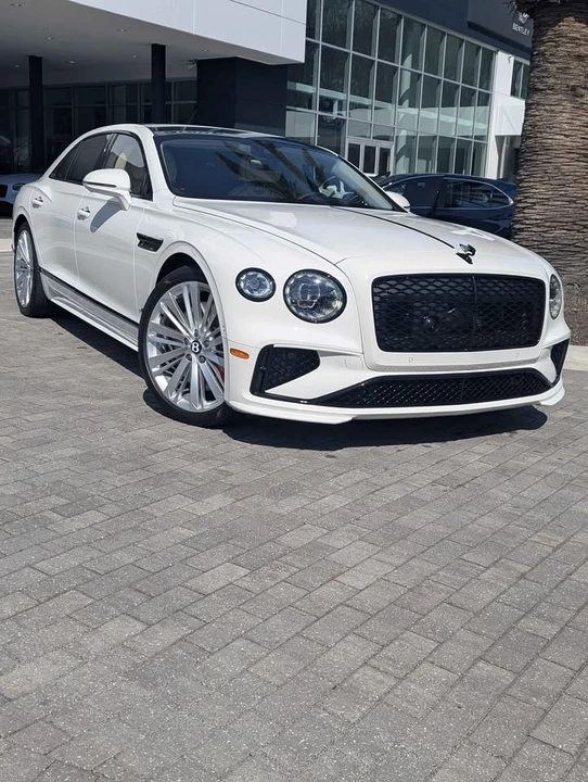 2025 Bentley Continental - Image 2 of 17