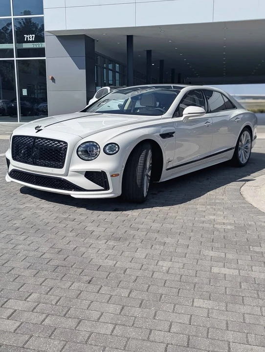 2025 Bentley Continental - Image 3 of 17