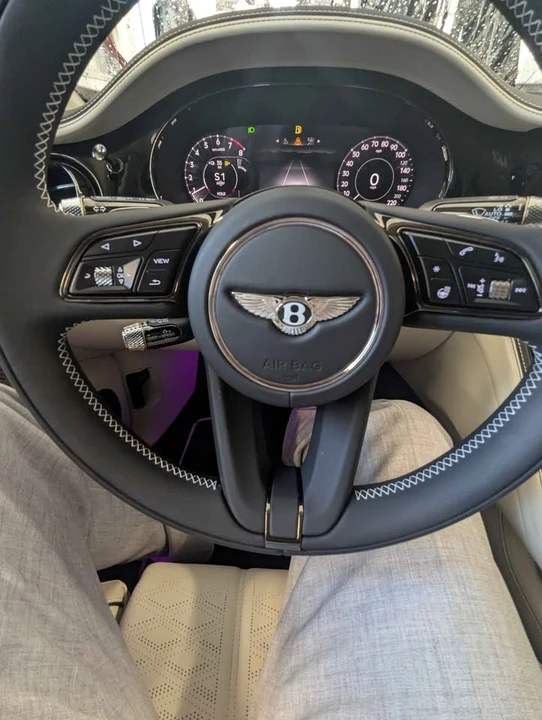 2025 Bentley Continental - Image 10 of 17