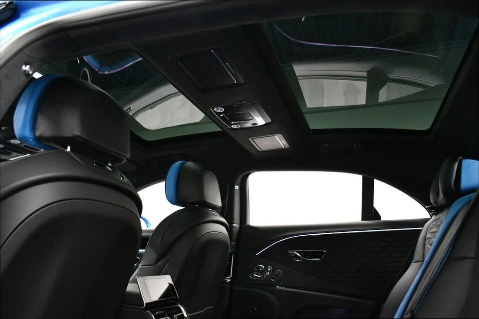 2025 Bentley Continental GT 4th Gen - Image 17 of 20