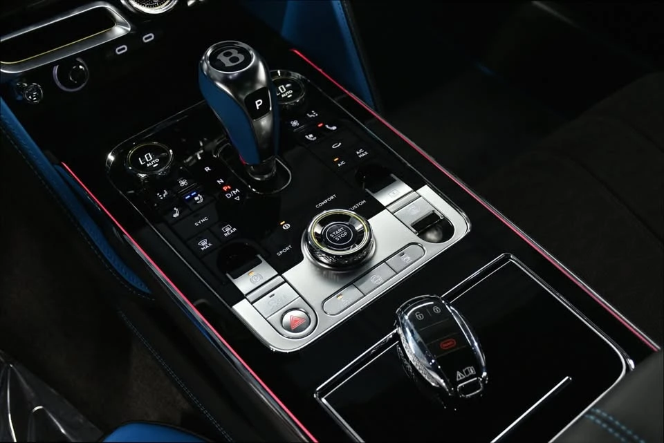 2025 Bentley Continental GT 4th Gen - Image 15 of 20