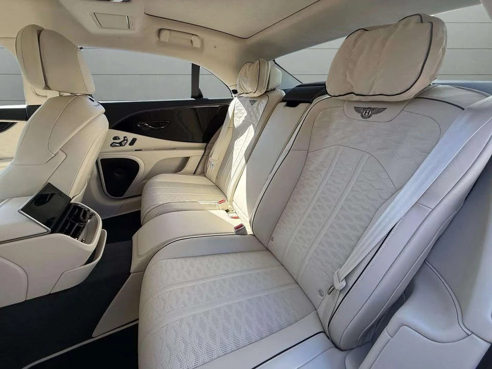 2025 Bentley Continental - Image 13 of 13