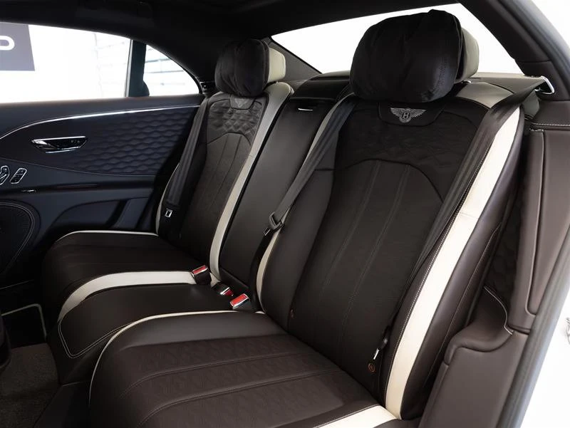 2025 Bentley Continental - Image 19 of 19