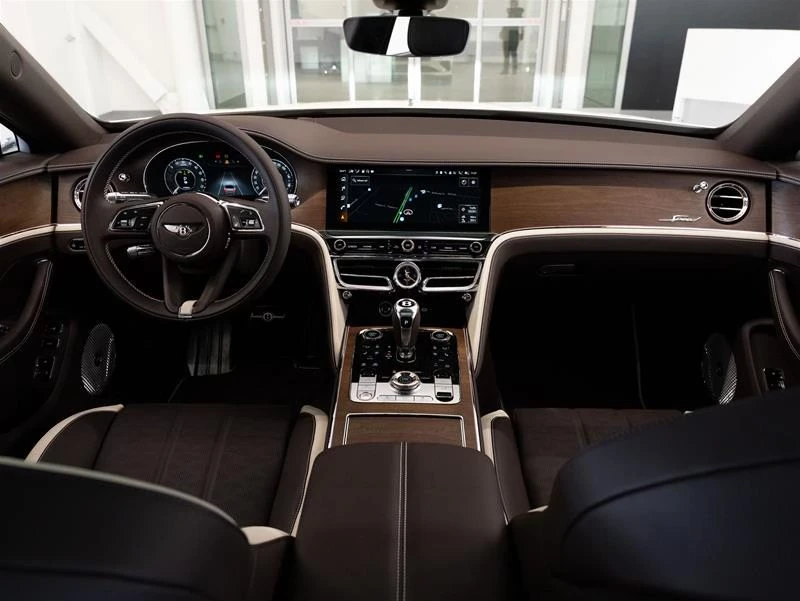 2025 Bentley Continental - Image 18 of 19