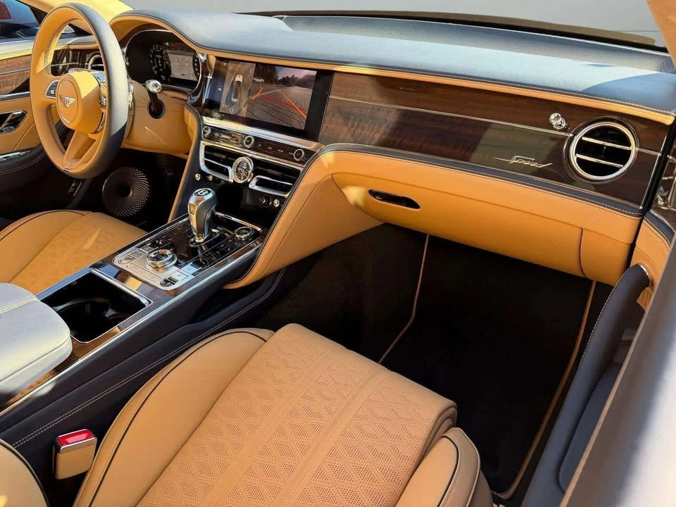 2025 Bentley Continental GT 4th Gen - Image 7 of 12