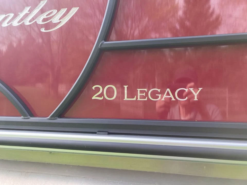 2025 Bentley - Image 2 of 7