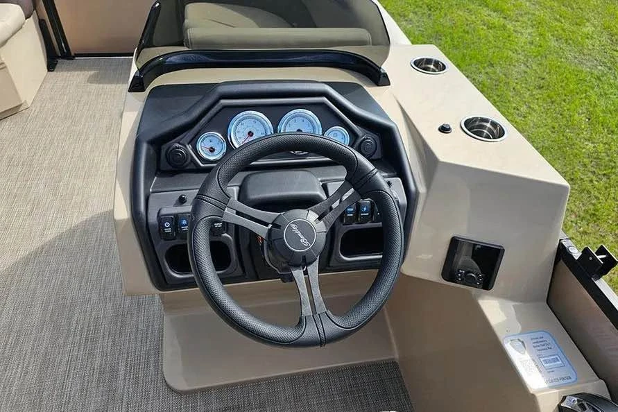 2025 Bentley - Image 3 of 7
