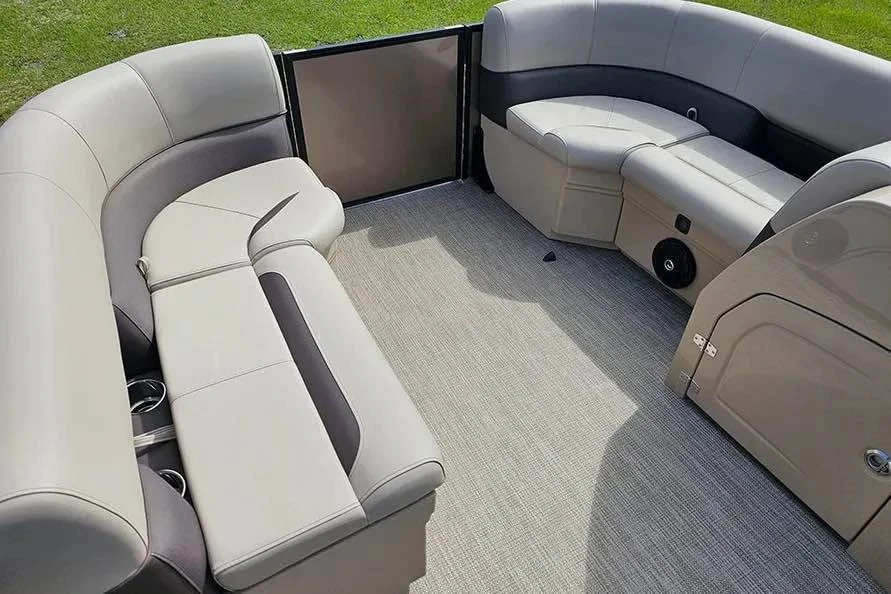 2025 Bentley - Image 4 of 7