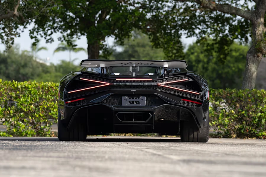 2025 Bugatti Chiron - Image 5 of 31