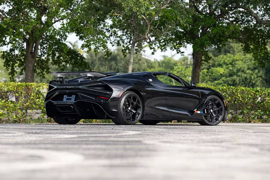 2025 Bugatti Chiron - Image 3 of 31