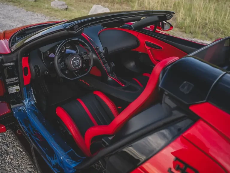 2025 Bugatti Chiron - Image 5 of 31