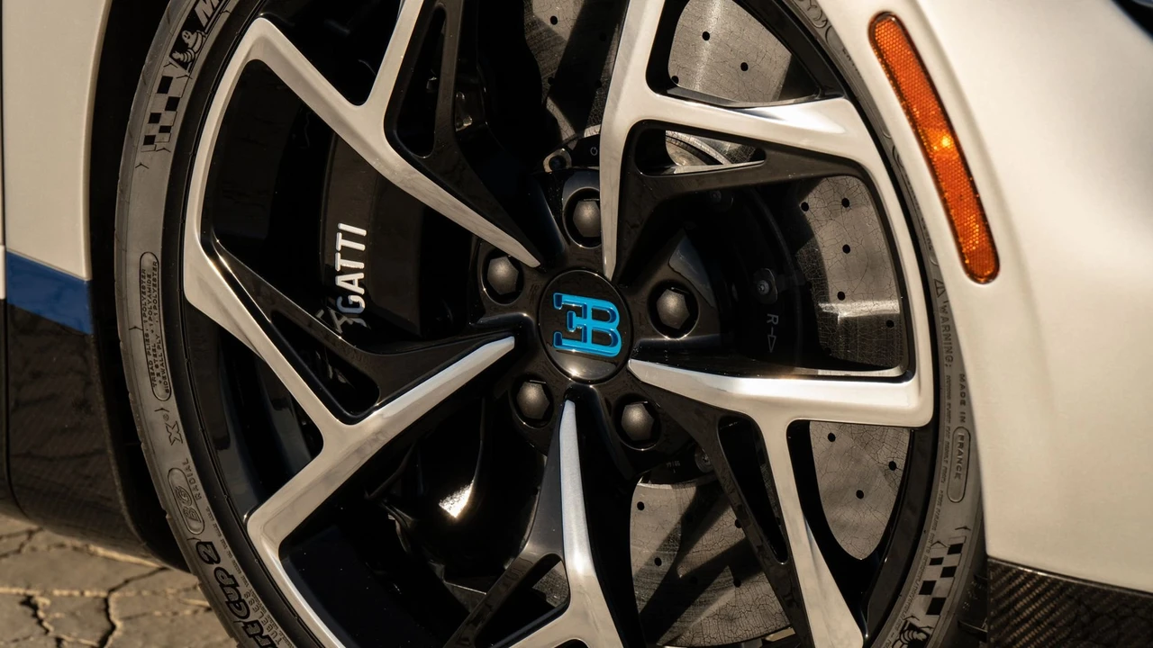 2025 Bugatti Bolide - Image 31 of 31