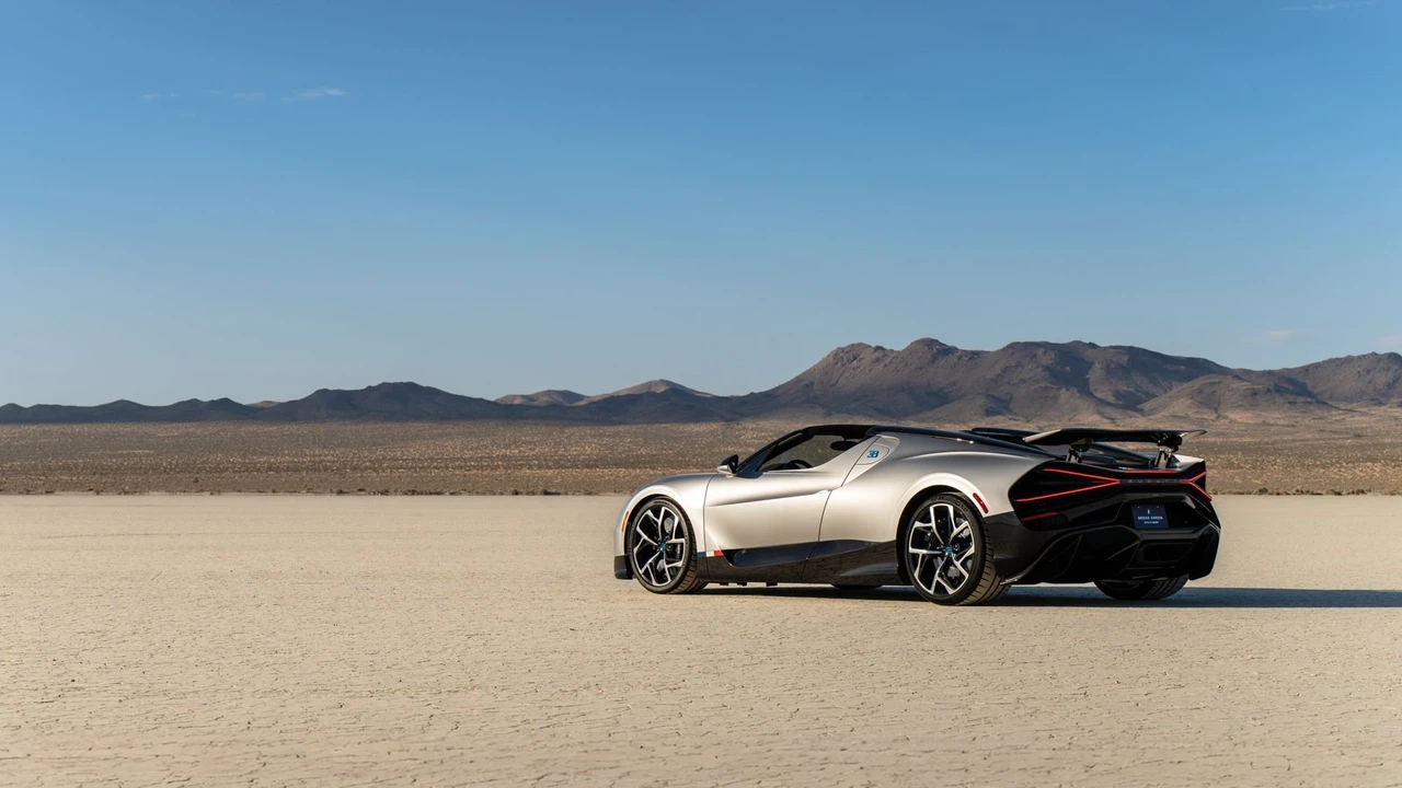 2025 Bugatti Bolide - Image 25 of 31