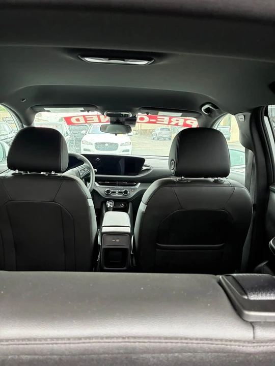 2025 Buick Envision - Image 12 of 12