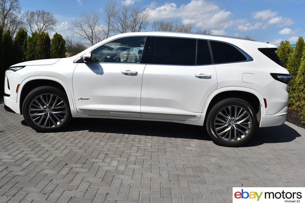 2025 Buick Enclave - Image 8 of 21