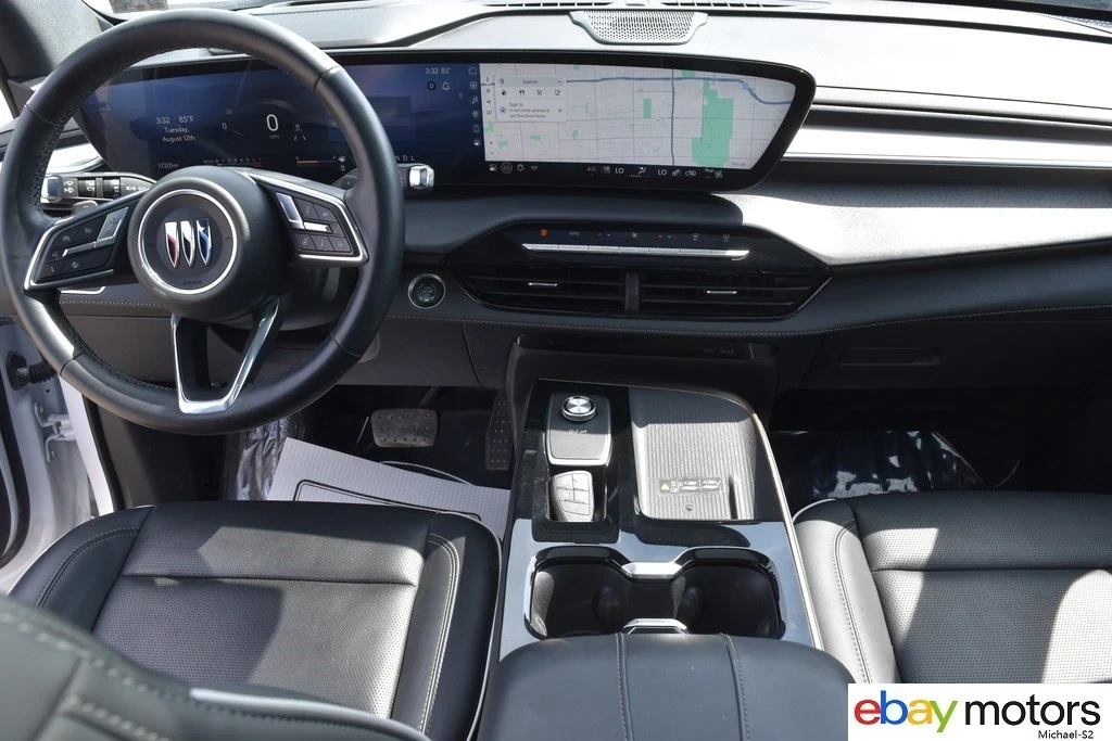 2025 Buick Enclave - Image 14 of 21