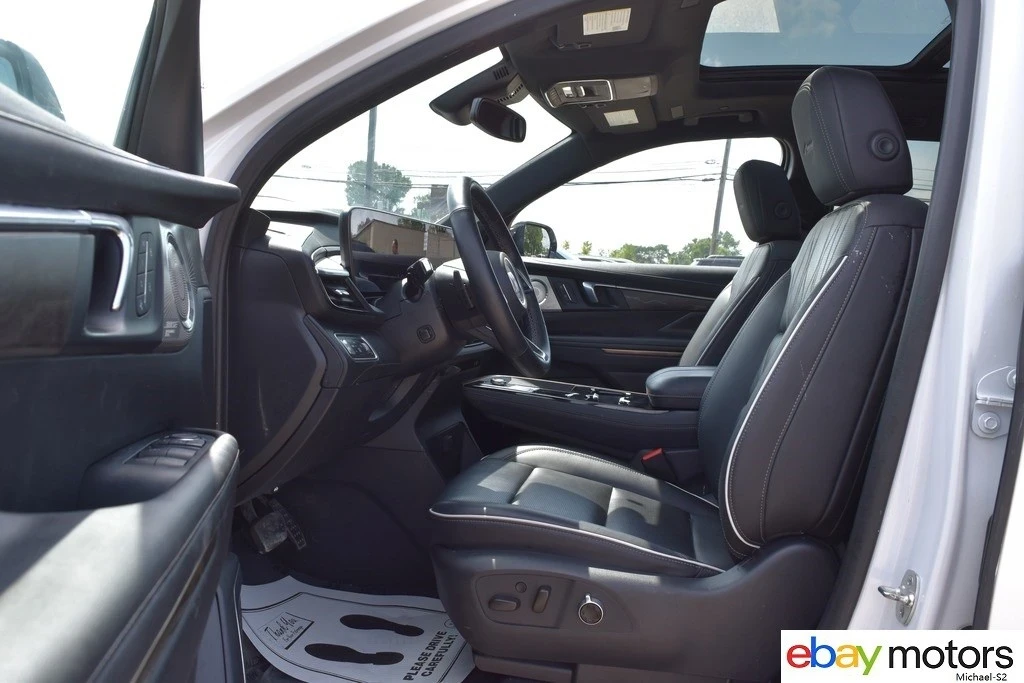 2025 Buick Enclave - Image 10 of 21