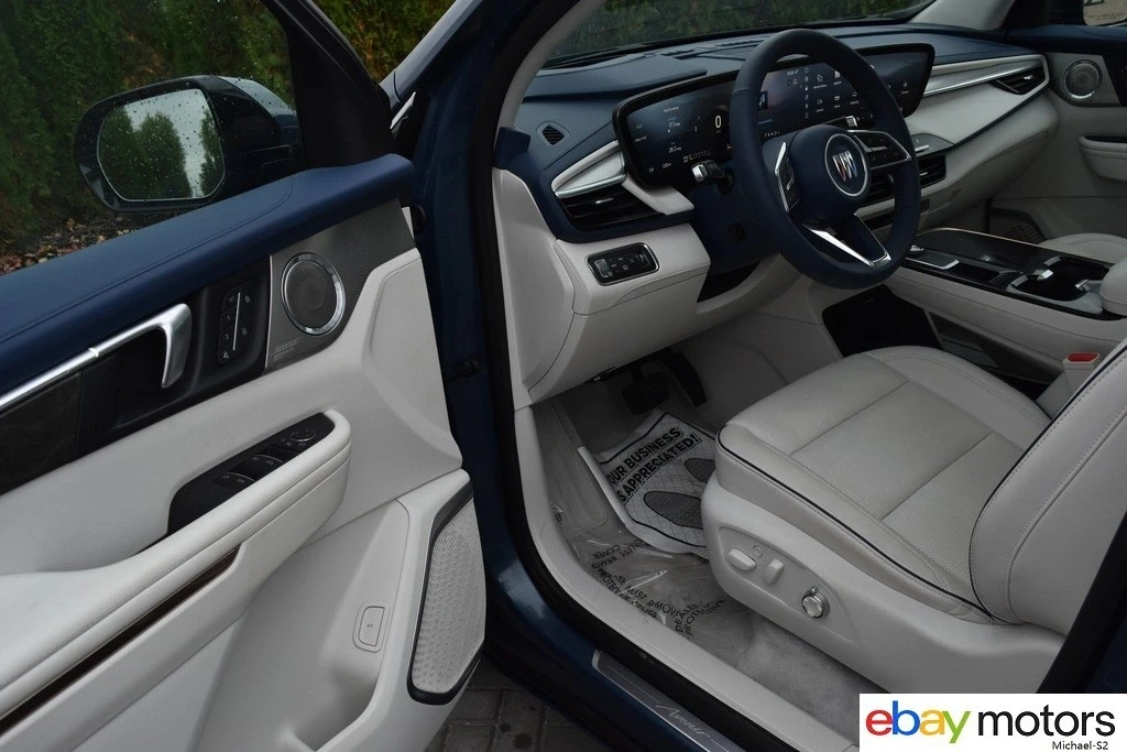 2025 Buick Enclave - Image 11 of 21