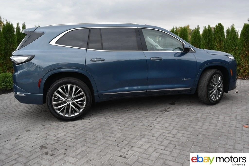 2025 Buick Enclave - Image 4 of 21