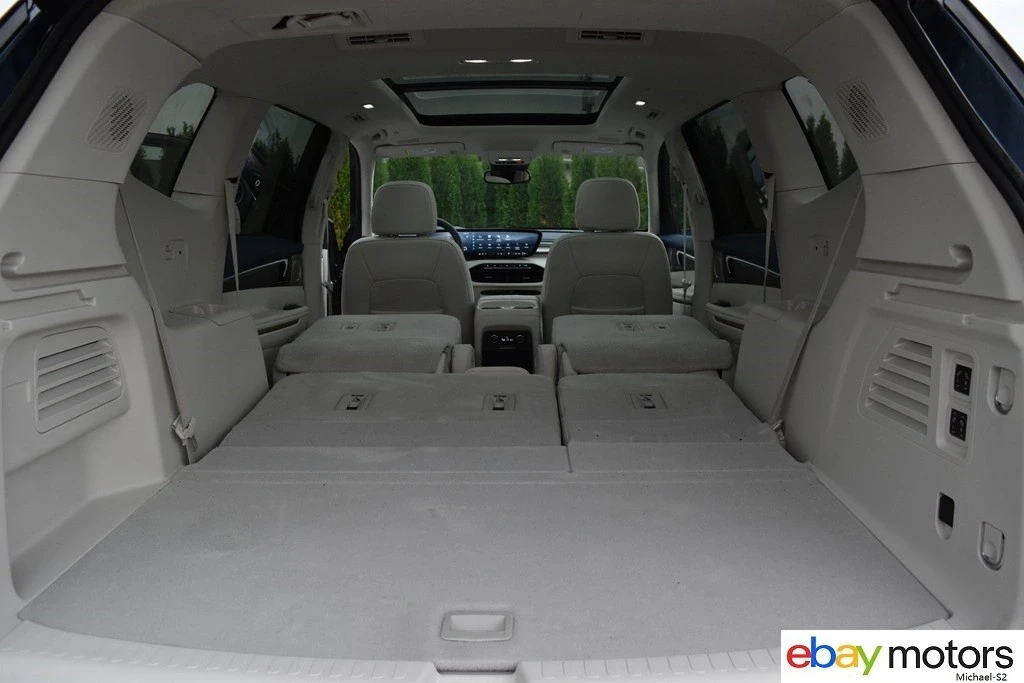 2025 Buick Enclave - Image 16 of 21