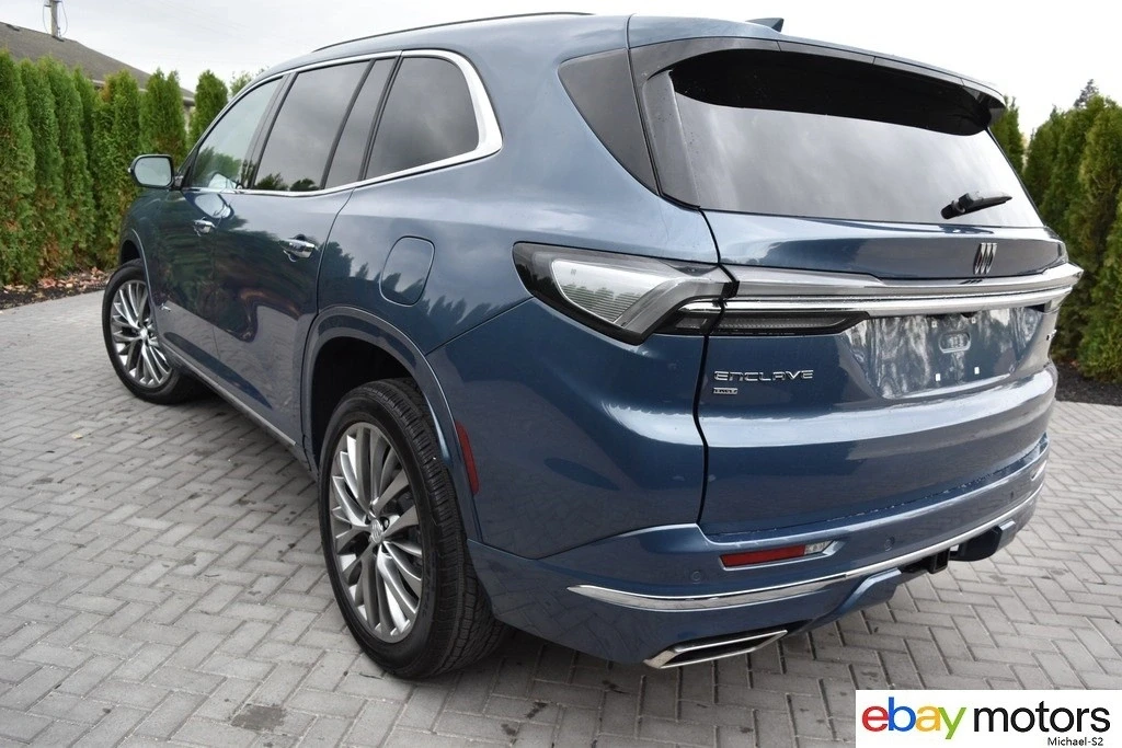 2025 Buick Enclave - Image 7 of 21