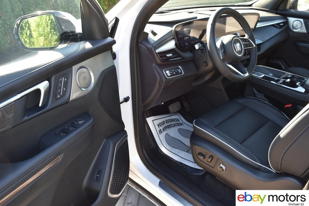 2025 Buick Enclave - Image 11 of 21