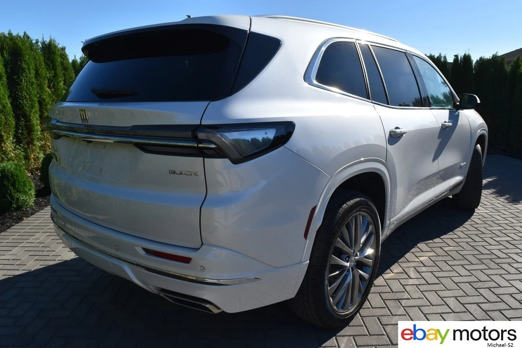 2025 Buick Enclave - Image 5 of 21