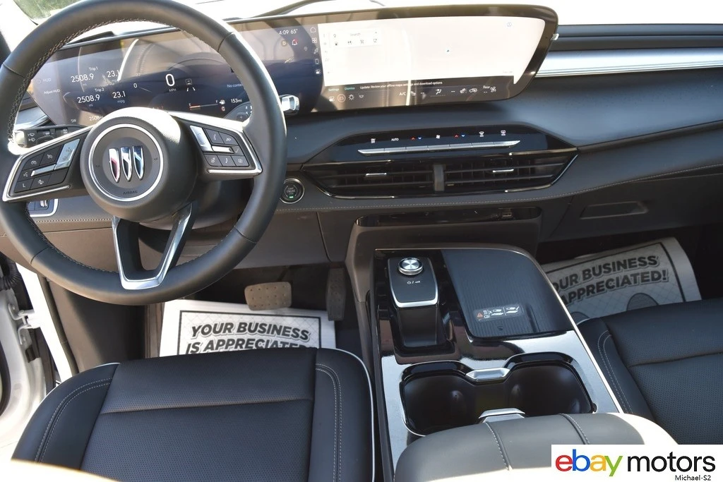 2025 Buick Enclave - Image 15 of 21