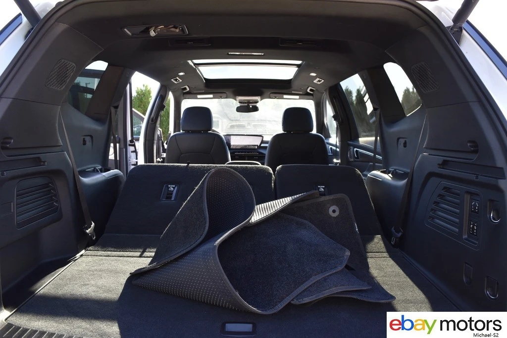 2025 Buick Enclave - Image 16 of 21